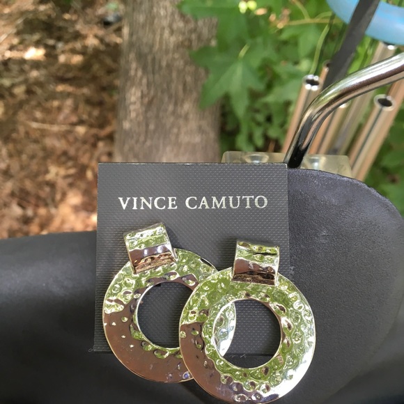 Vince Camuto clip on screw earrings rare find NWT - Picture 7 of 7